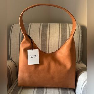 NWT Mansur Gavriel MAXI candy hobo in Cammello color
